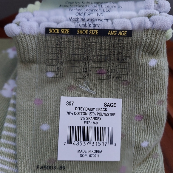 Country Kids Ditsy Daisy, 6 pair, Sage Green, size 8-9 NWT - Picture 3 of 7
